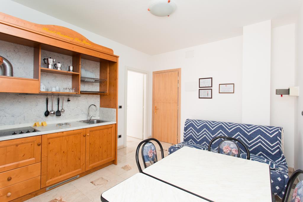 Hotel Residence Des Bains Cesenatico Zimmer foto