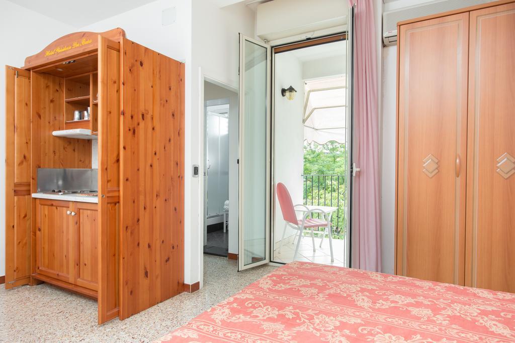Hotel Residence Des Bains Cesenatico Zimmer foto