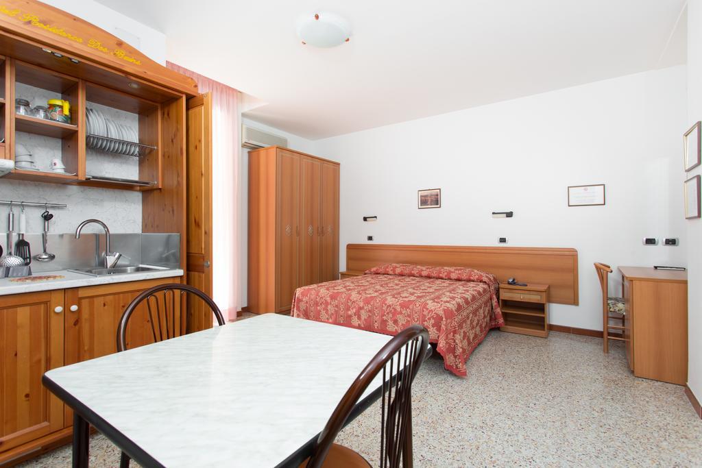 Hotel Residence Des Bains Cesenatico Zimmer foto